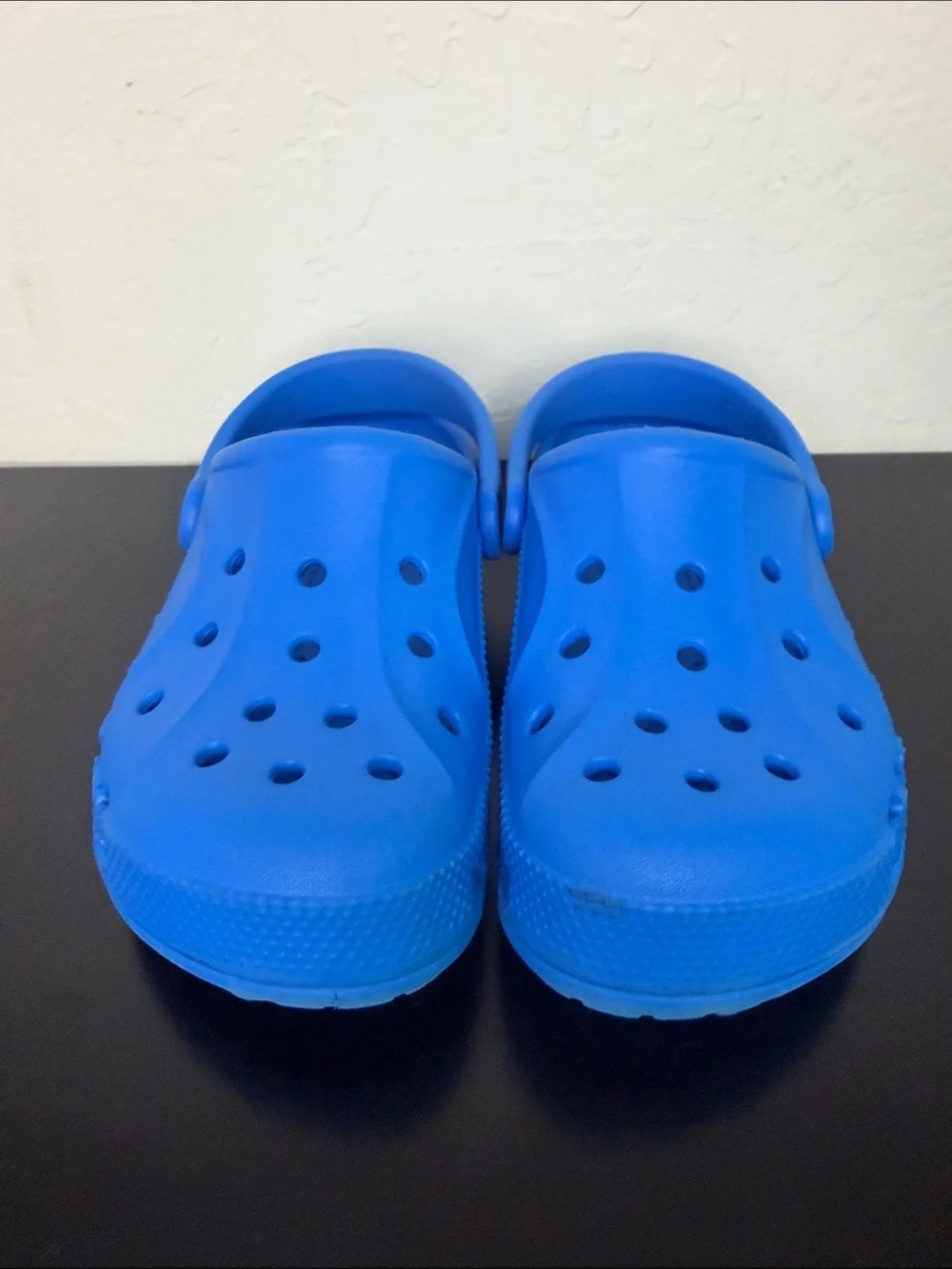 Like New CROCS Kids Classic Clog in Royal Blue Sz 13